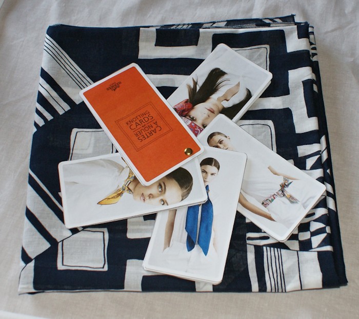 Foulard_cartes-à-nouer-Hermes
