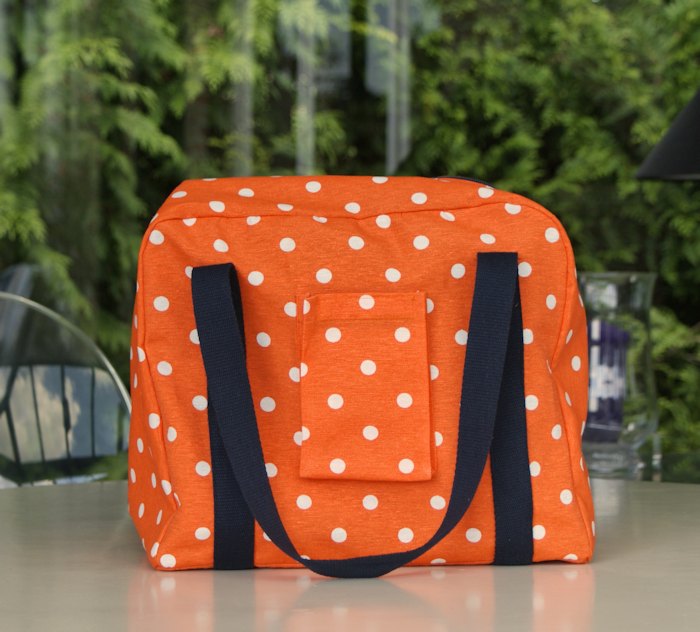 Sac de transport pour surjeteuse réalisé lors d'un atelier chez Les Cousettes