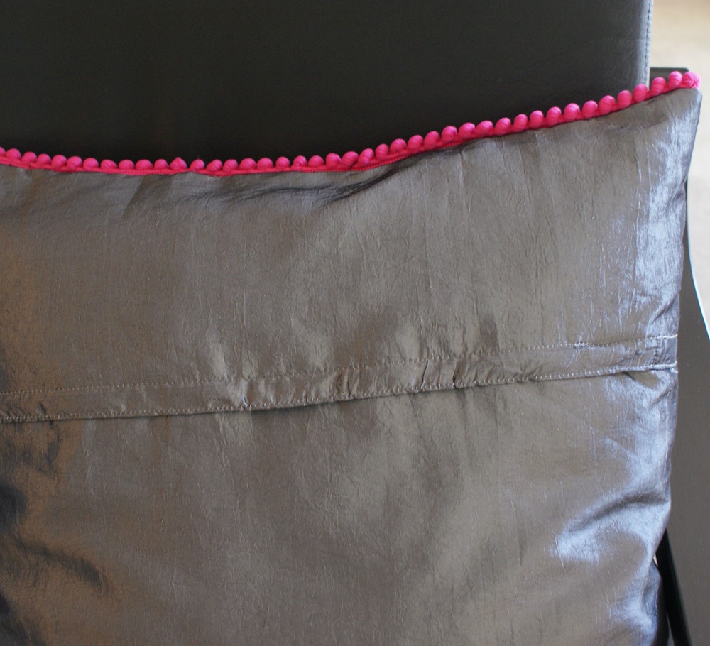 Housses de coussin patchwork par Laissons Lucie Faire (tuto gratuit)