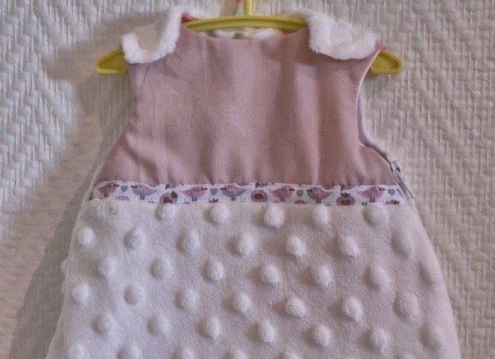 Lit et gigoteuse pour bébé Corolle par Laissons Lucie Faire