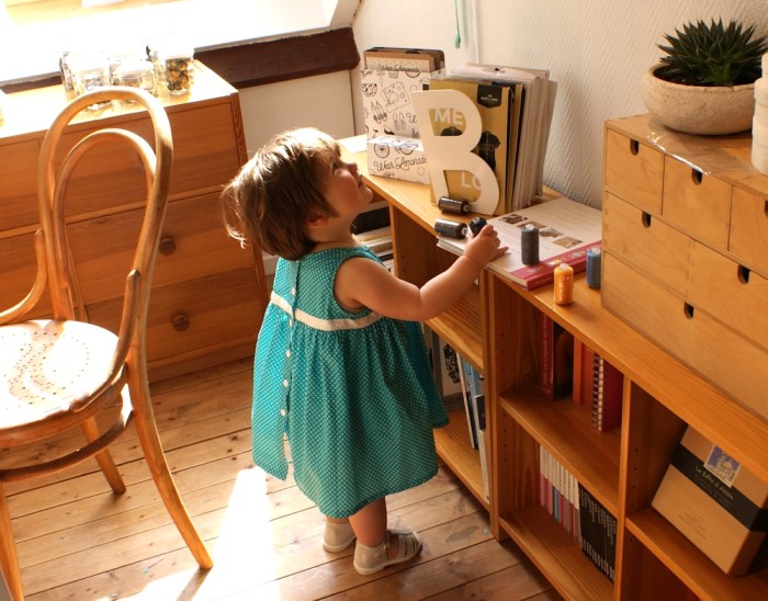 Robe froncée les Intemporels pour bébés par Laissons Lucie Faire