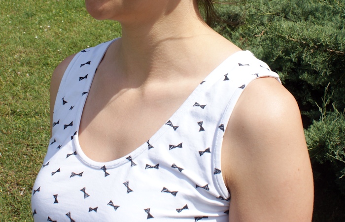 Débardeur d'après le patron gratuit d'Elna par Laissons Lucie Faire