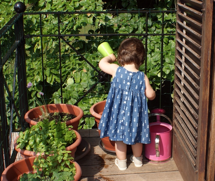 Robe froncée les Intemporels pour bébé par Laissons Lucie Faire