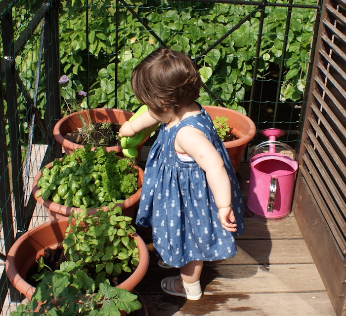Robe froncée les Intemporels pour bébé par Laissons Lucie Faire