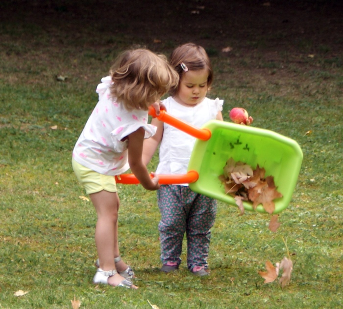 Couture enfant, pantalon burda par Laissons Lucie Faire