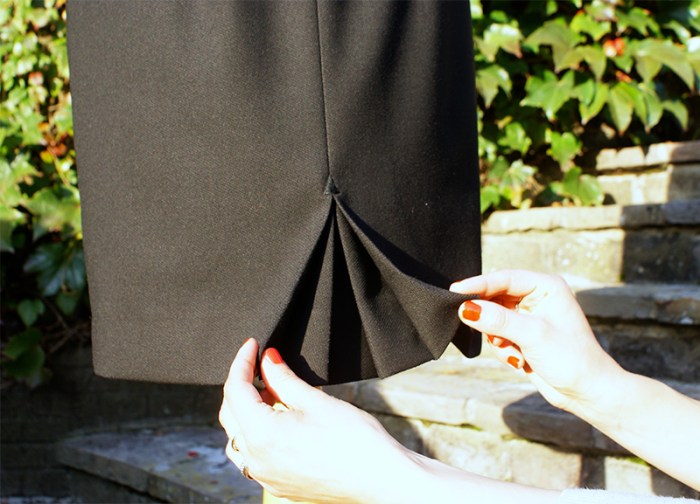 J'ai testé le cours "robe fourreau" de Makerist - par Laissons Lucie Faire