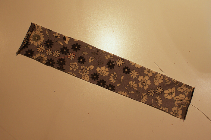 Tuto de blouse à col Claudine pour poupon Corolle de 30 cm par Laissons Lucie Faire