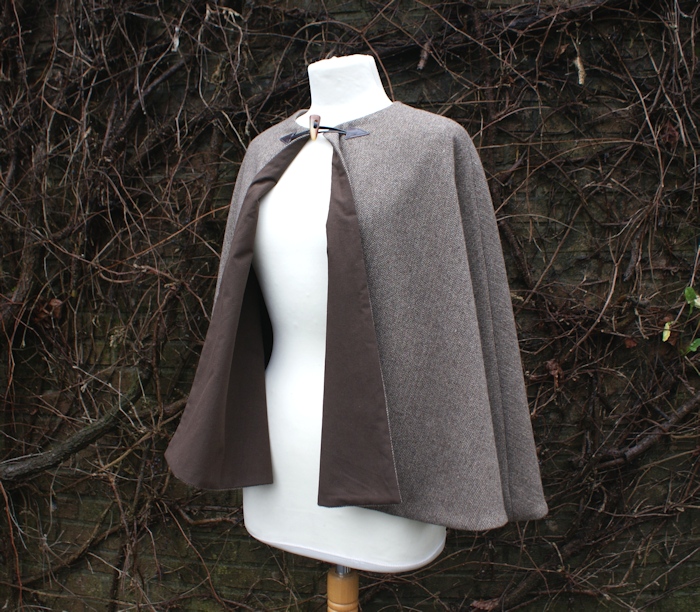 Cape Dressing Chic par Laissons Lucie Faire