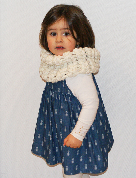 Snood au crochet, point épis, par Laissons Lucie Faire
