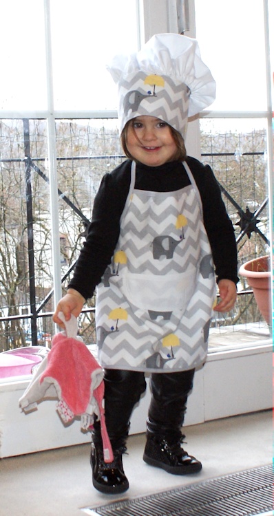 Parure de petit chef, tablier et toque pour enfant, DIY gratuit par Laissons Lucie Faire
