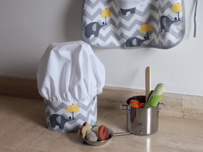 Parure de petit chef, tablier et toque pour enfant, DIY gratuit par Laissons Lucie Faire