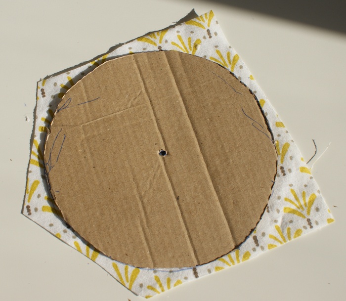 Compresses d'allaitement lavables : le tuto par Laissons Lucie Faire