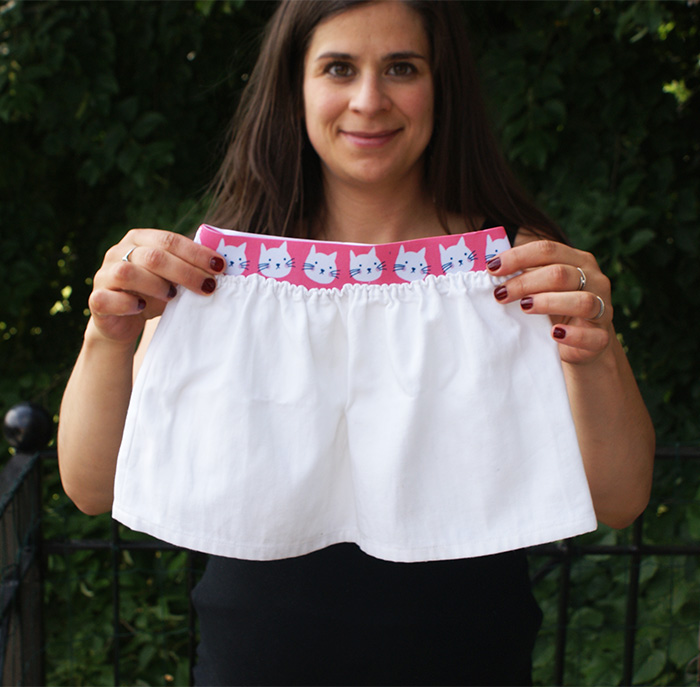 Jupe pour fillette à taille élastiquée par Laissons Lucie Faire