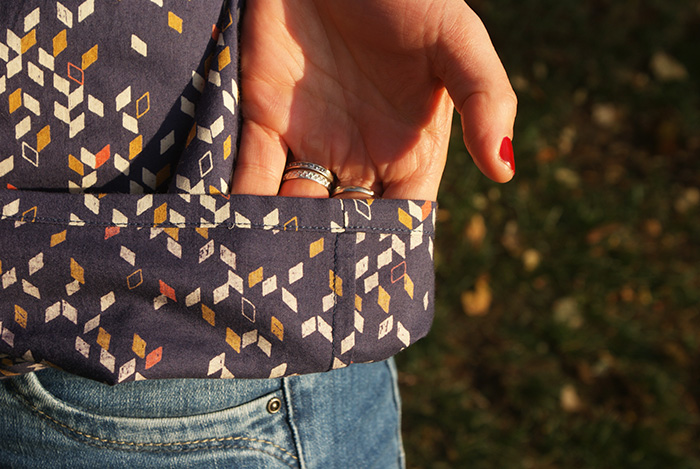 Blouse Venue La Maison Victor, batiste de coton Atelier Brunette twist dark blue, par Laissons Lucie Faire