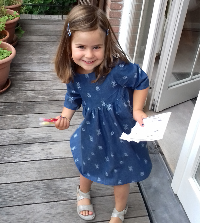 Robe Burda fillette par Laissons Lucie Faire