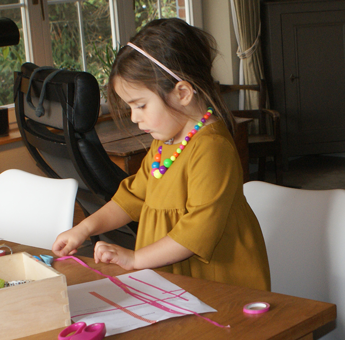 Robe Burda fillette par Laissons Lucie Faire