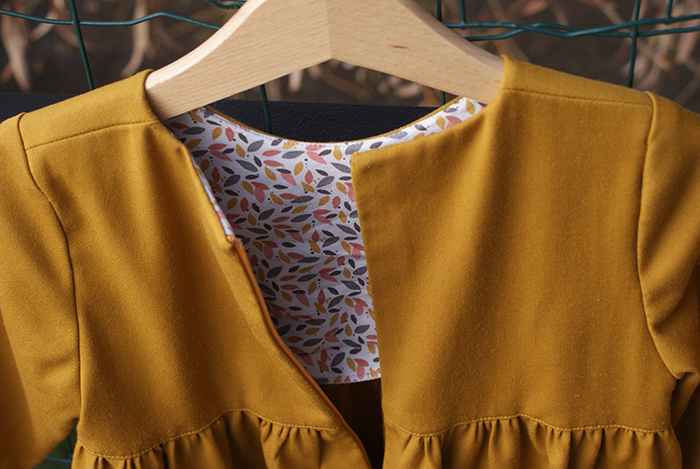 Robe Burda fillette par Laissons Lucie Faire