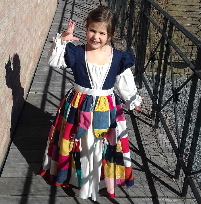 Projet récup : déguisement Princesse Arlequin et jupette de carnaval en patchwork par Laissons Lucie Faire