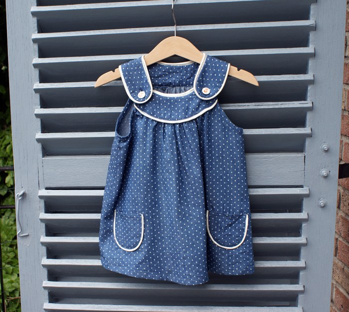 Robe burda kids par Laissons Lucie Faire