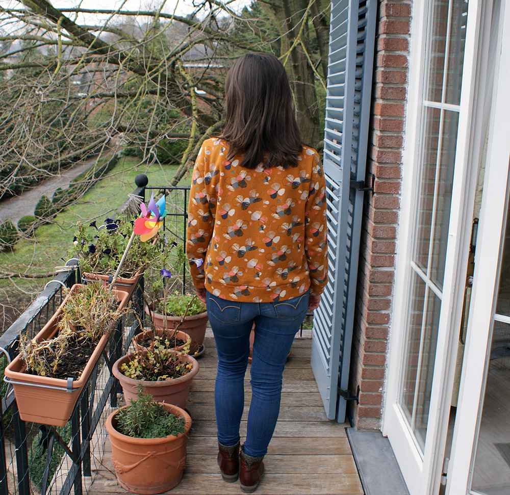 Sweat So Classic Damn Good Caramel par Laissons Lucie Faire