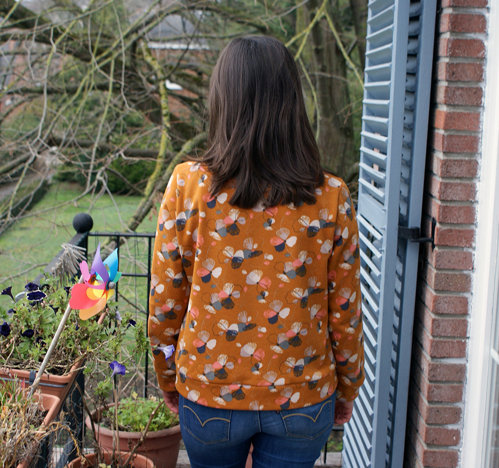 Sweat So Classic Damn Good Caramel par Laissons Lucie Faire