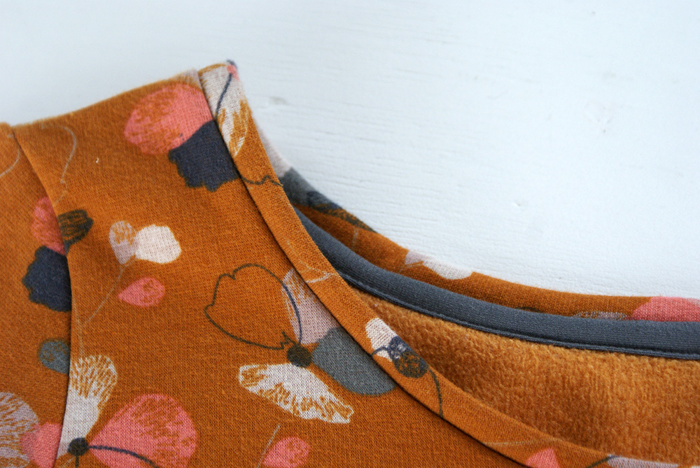 Sweat So Classic Damn Good Caramel par Laissons Lucie Faire